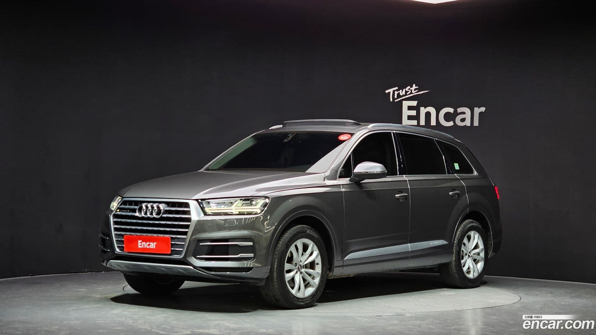 Main__Slider__Photo:Q7 Audi 2019.9-0
