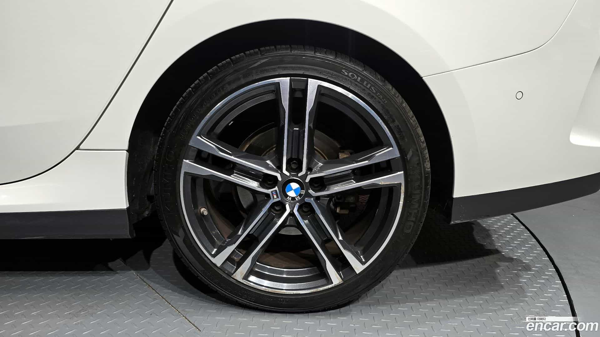 2-Series BMW 2020.10-OUTER-005