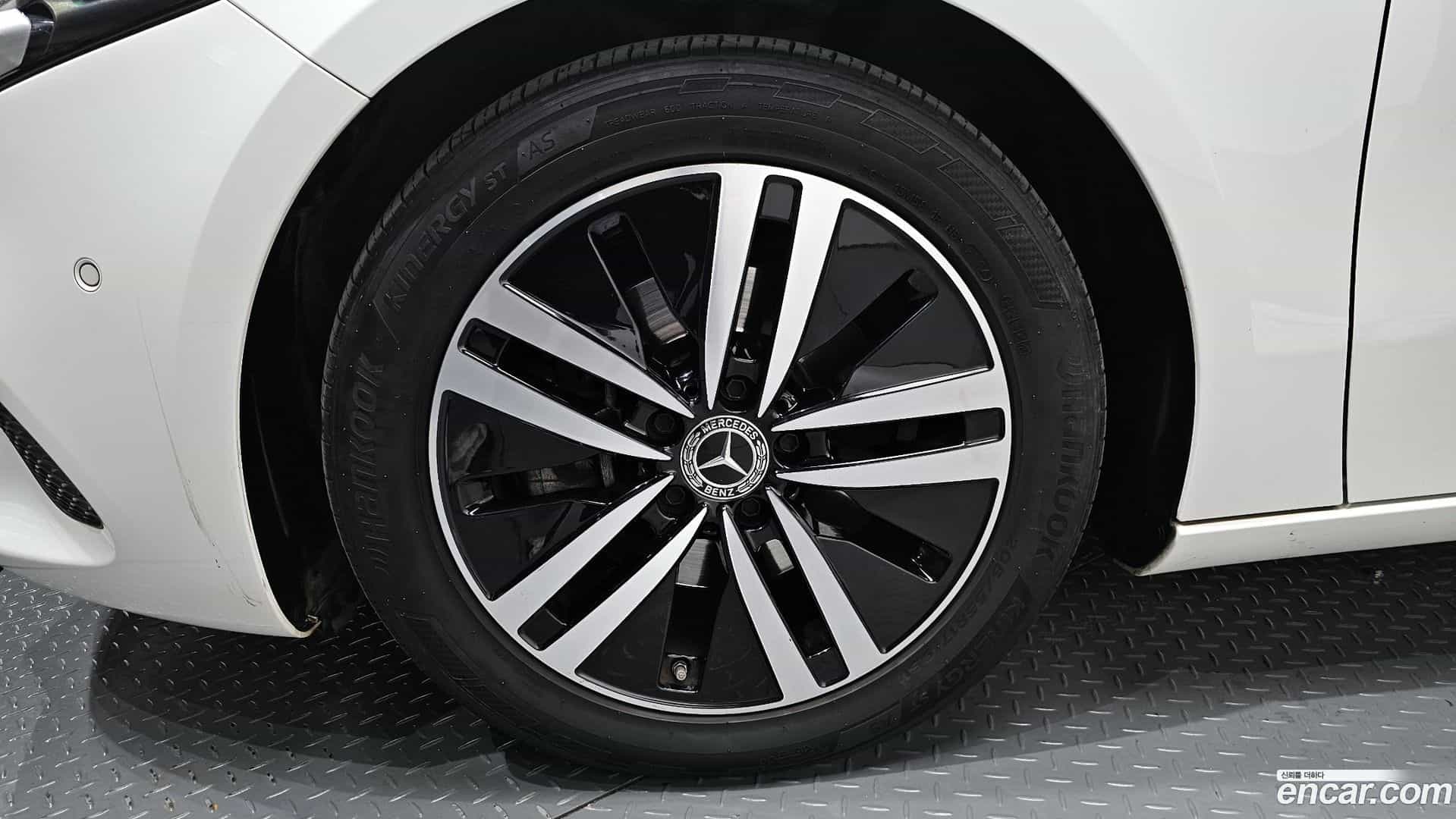 A-Class Mercedes-Benz 2021.6-OUTER-005