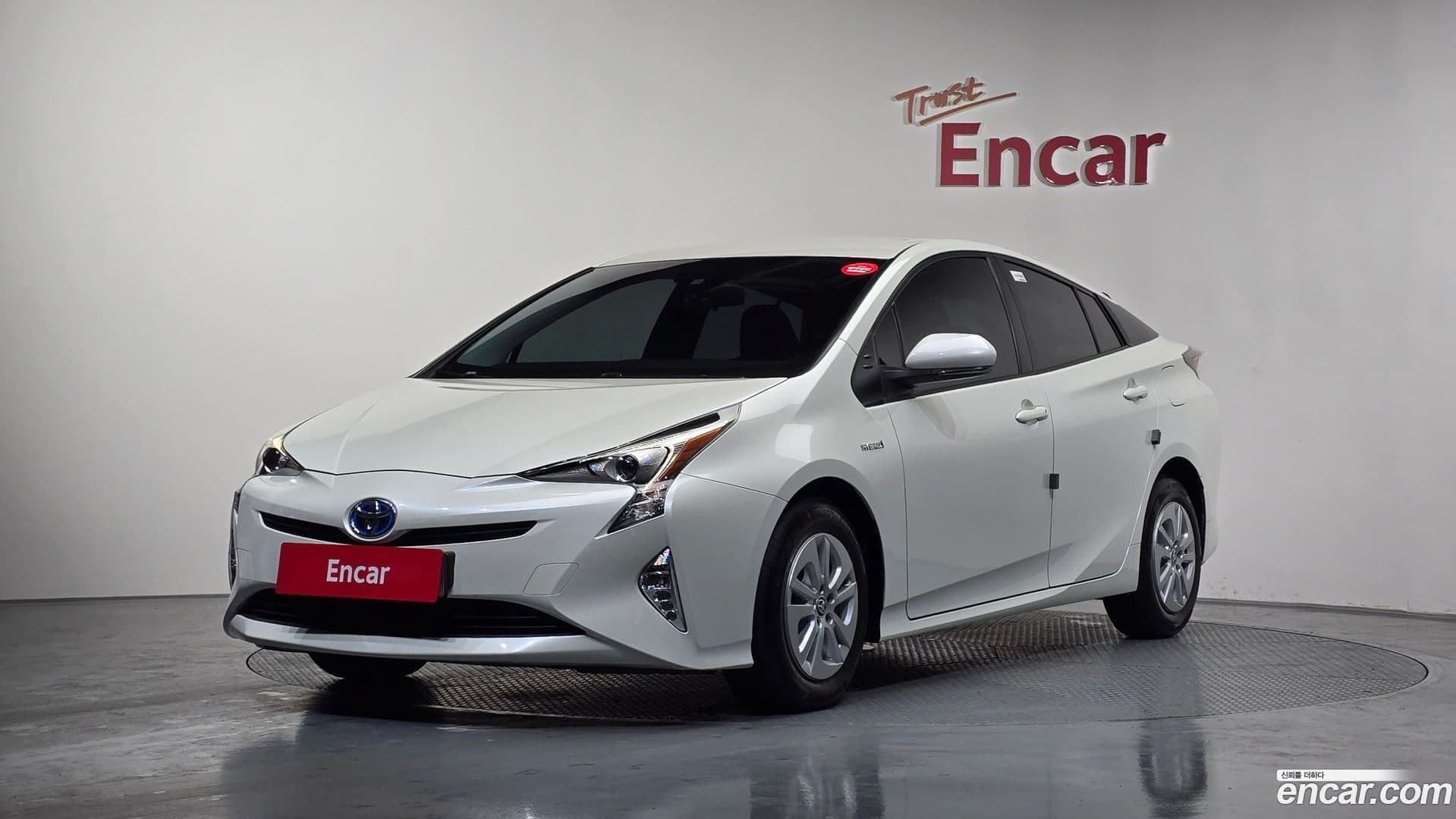 Main__Slider__Photo:Prius Toyota 2016.5-0
