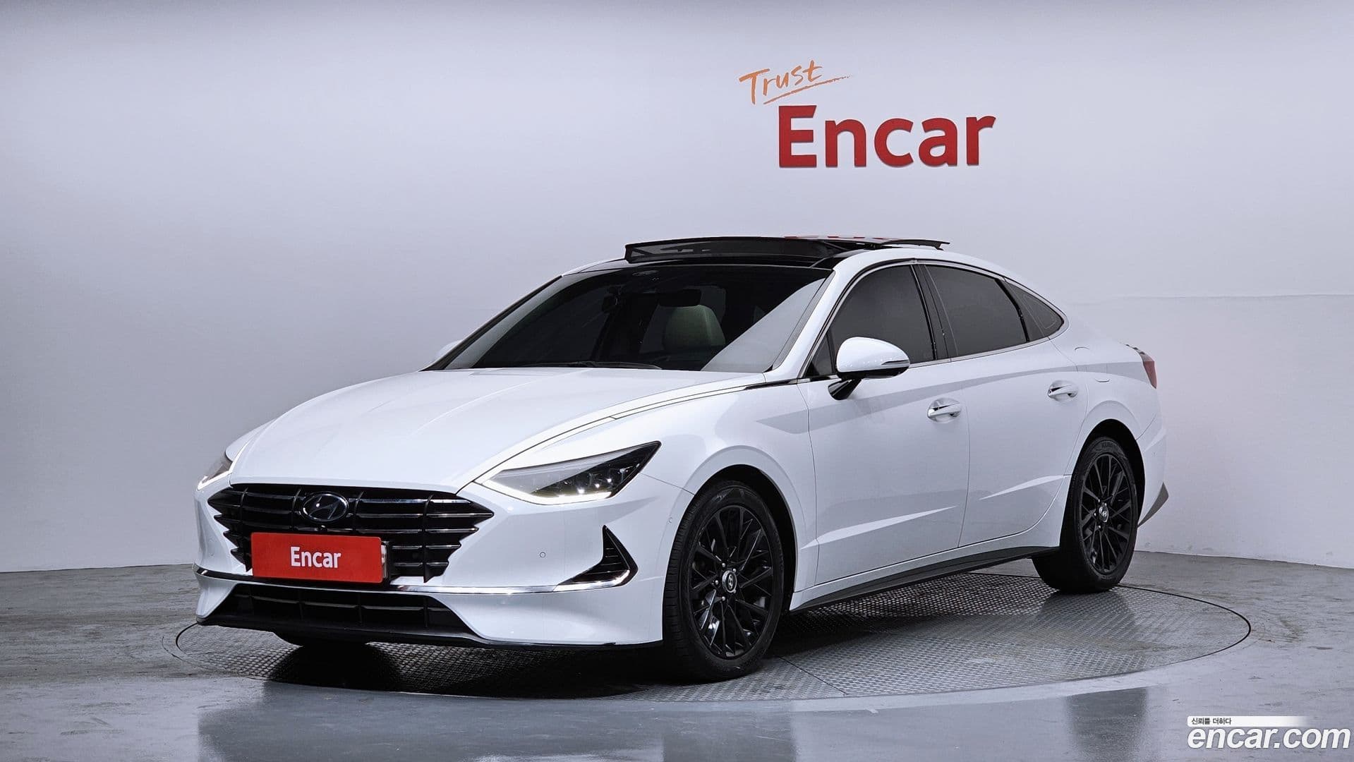 Main__Slider__Photo:Sonata Hyundai 2019.6-0