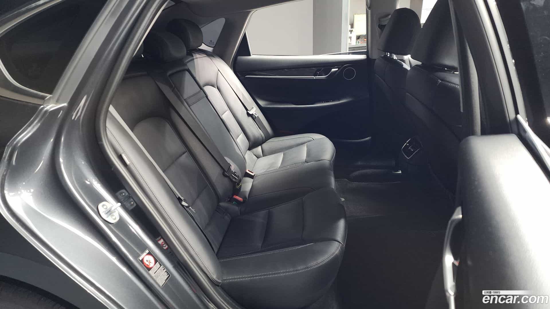 Grandeur Hyundai 2018.10-OPTION-016