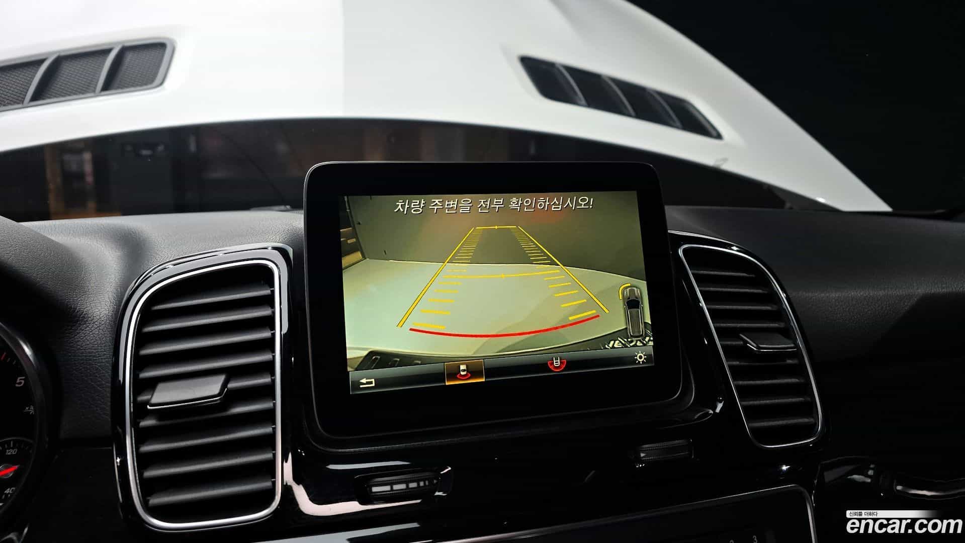 GLE-Class Mercedes-Benz 2016.7-OPTION-018