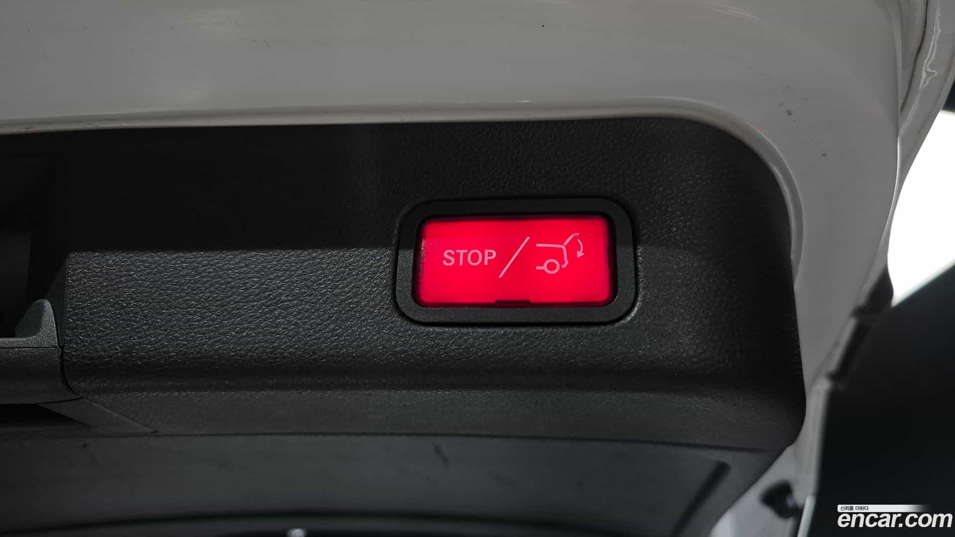 GLE-Class Mercedes-Benz 2016.7-OPTION-024