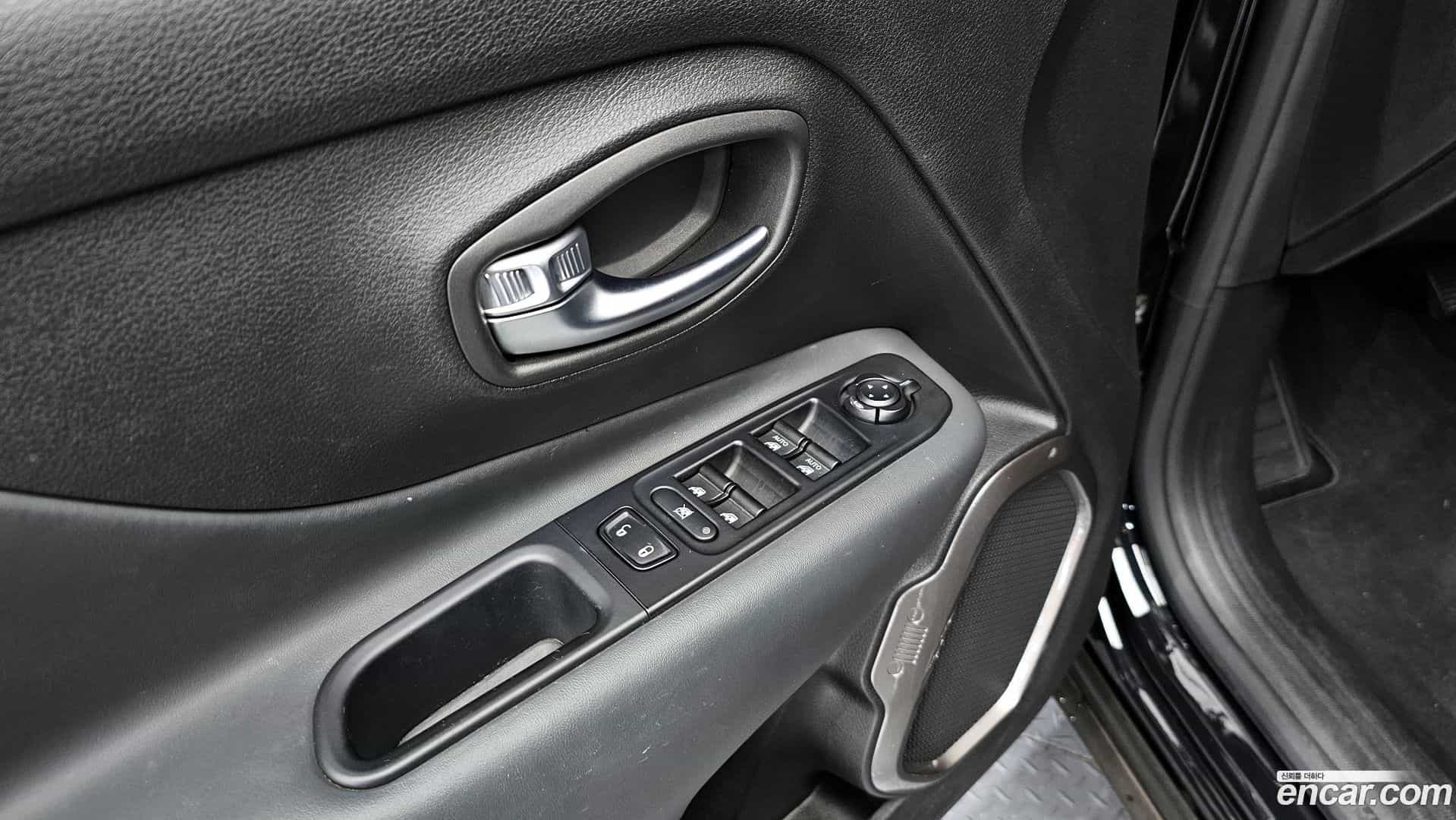 Renegade Jeep 2021.9-OPTION-022