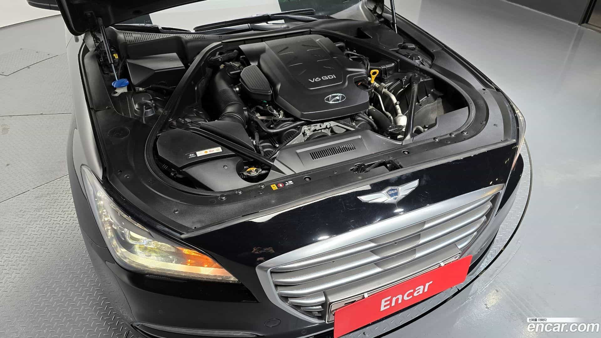 Genesis Hyundai 2015.6-INNER-006