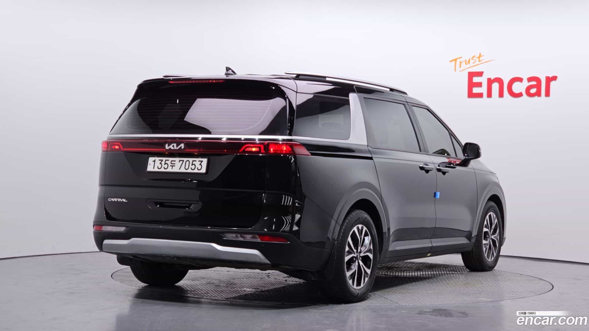 Canival Kia 2023.10-OUTER-002