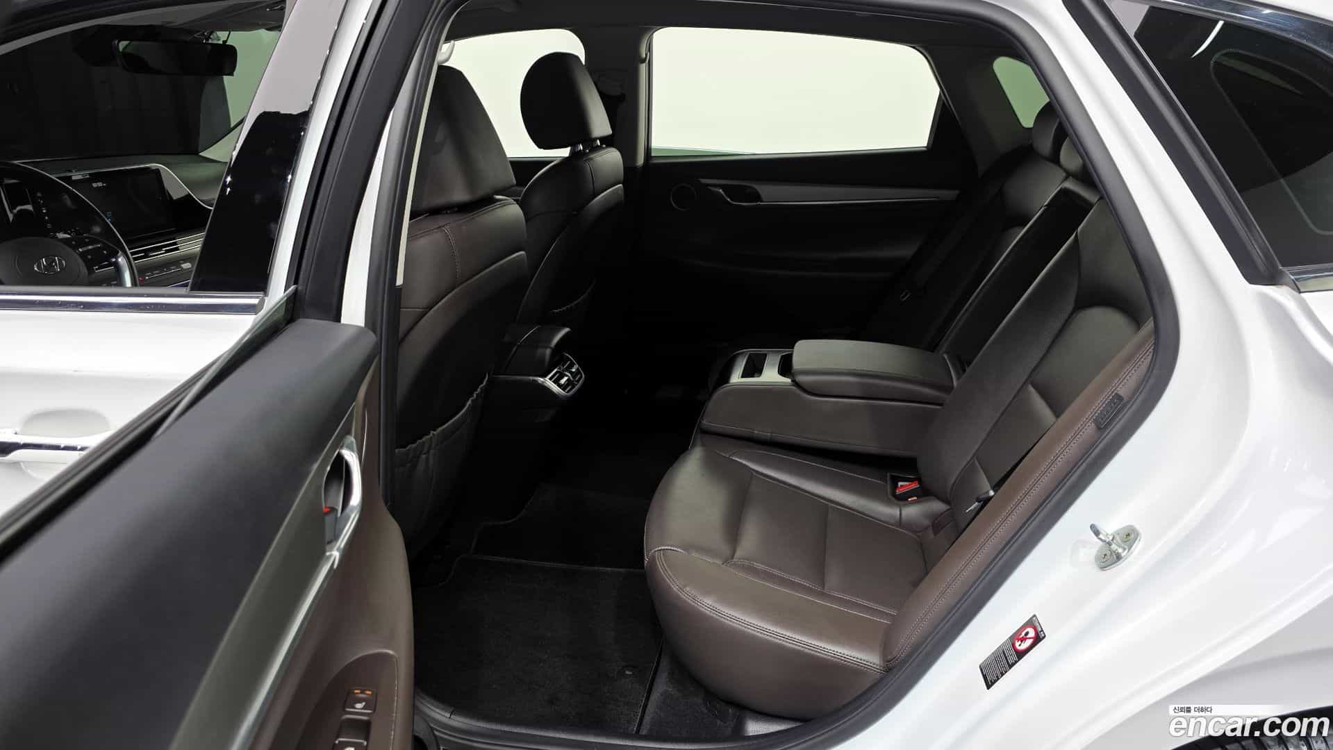 Grandeur Hyundai 2020.10-OPTION-024