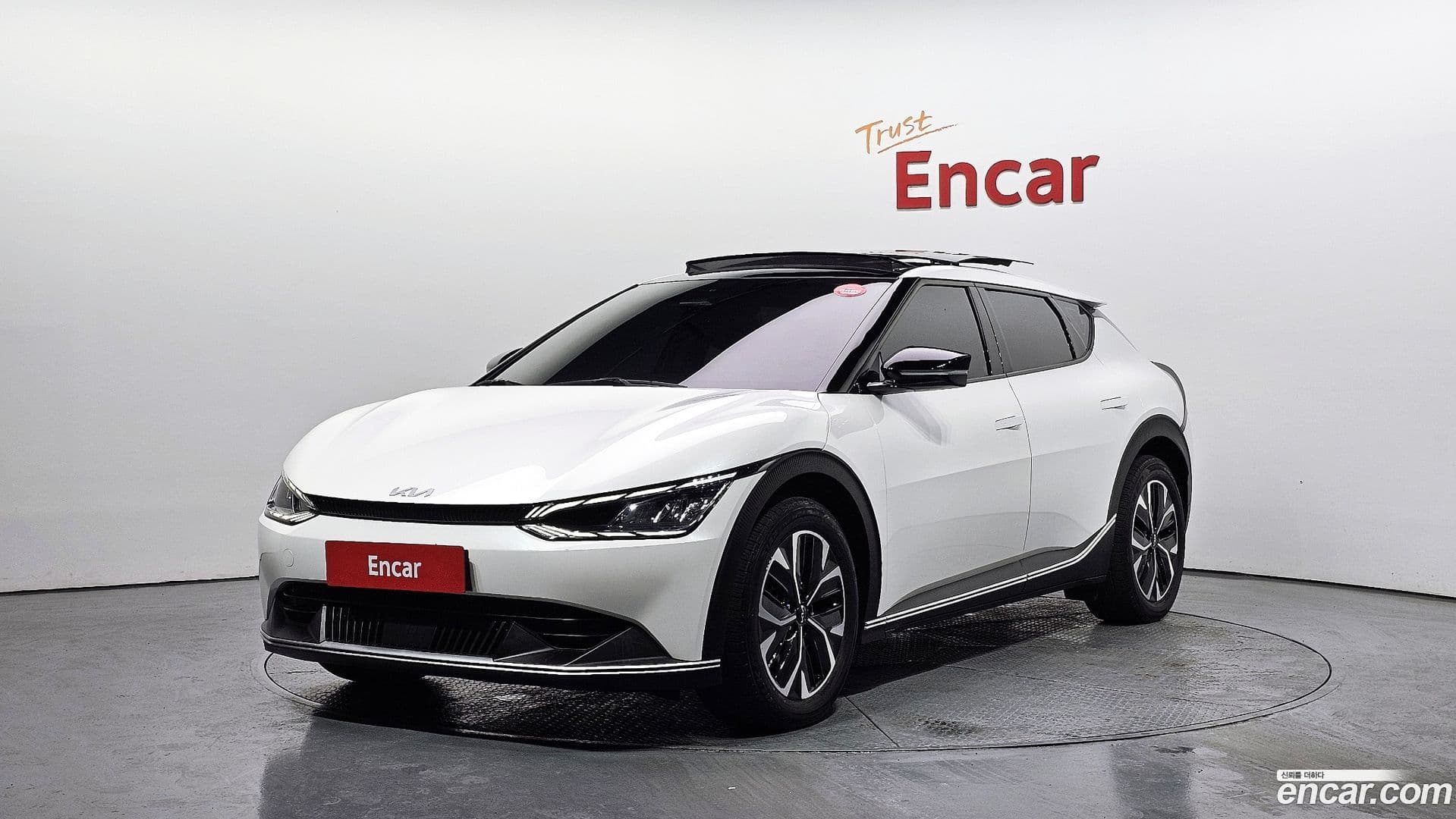 Main__Slider__Photo:EV6 Kia 2022.4-0