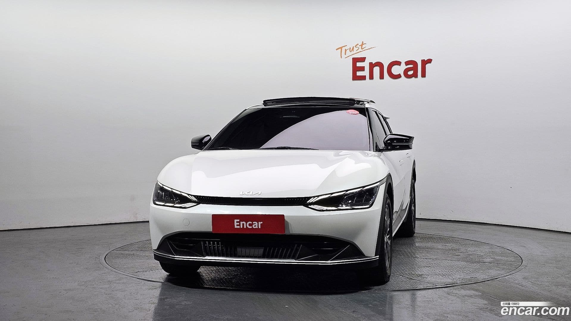 Main__Slider__Photo:EV6 Kia 2022.4-2