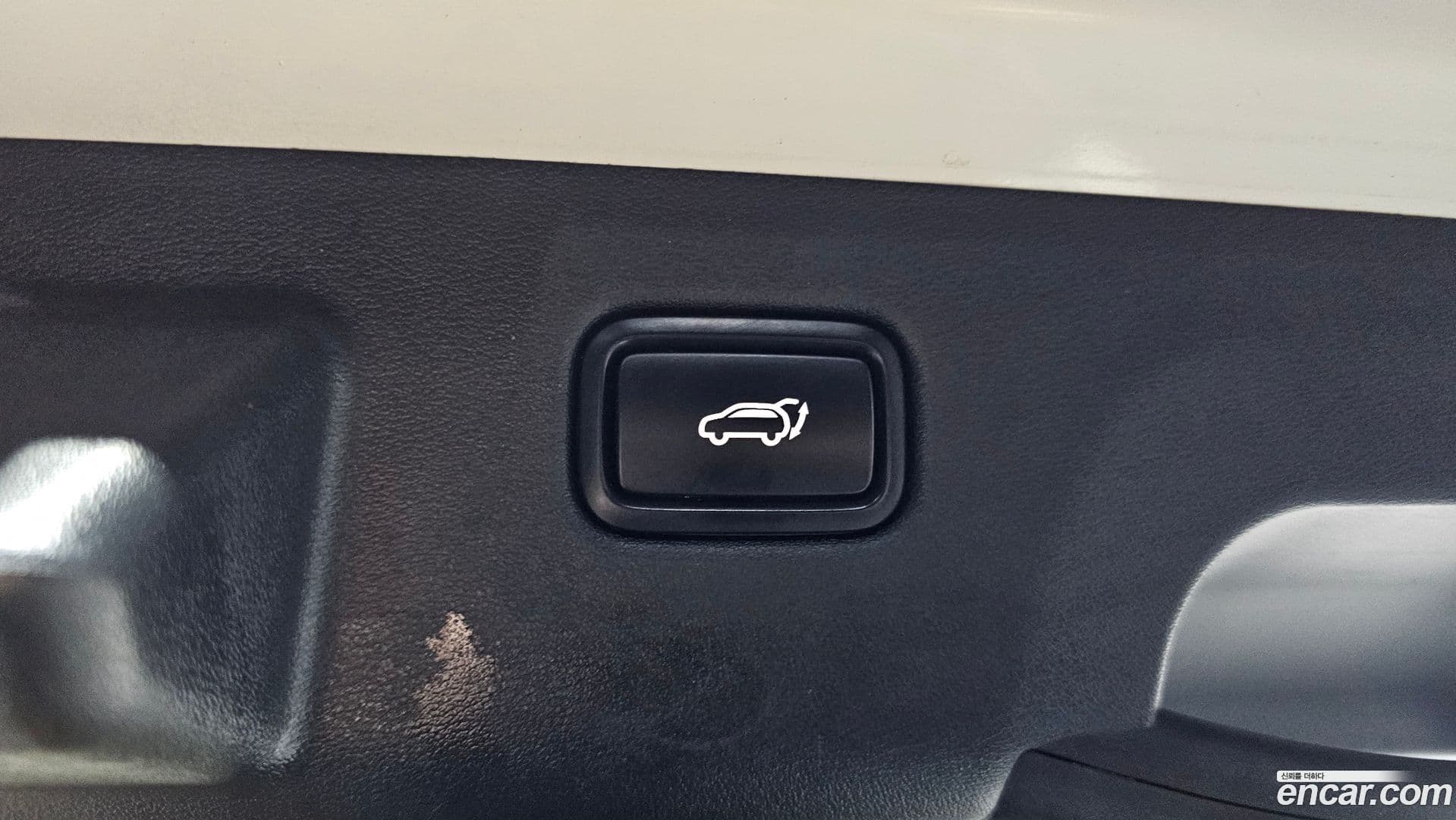 Main__Slider__Photo:EV6 Kia 2022.4-19