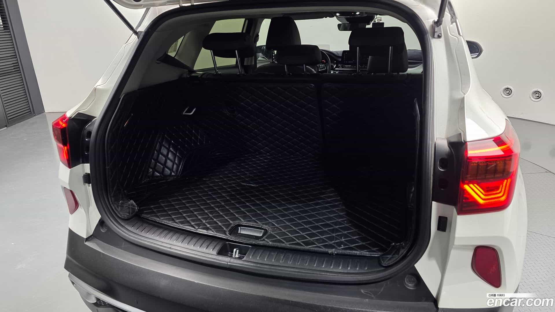 Seltos Kia 2020.9-OPTION-024