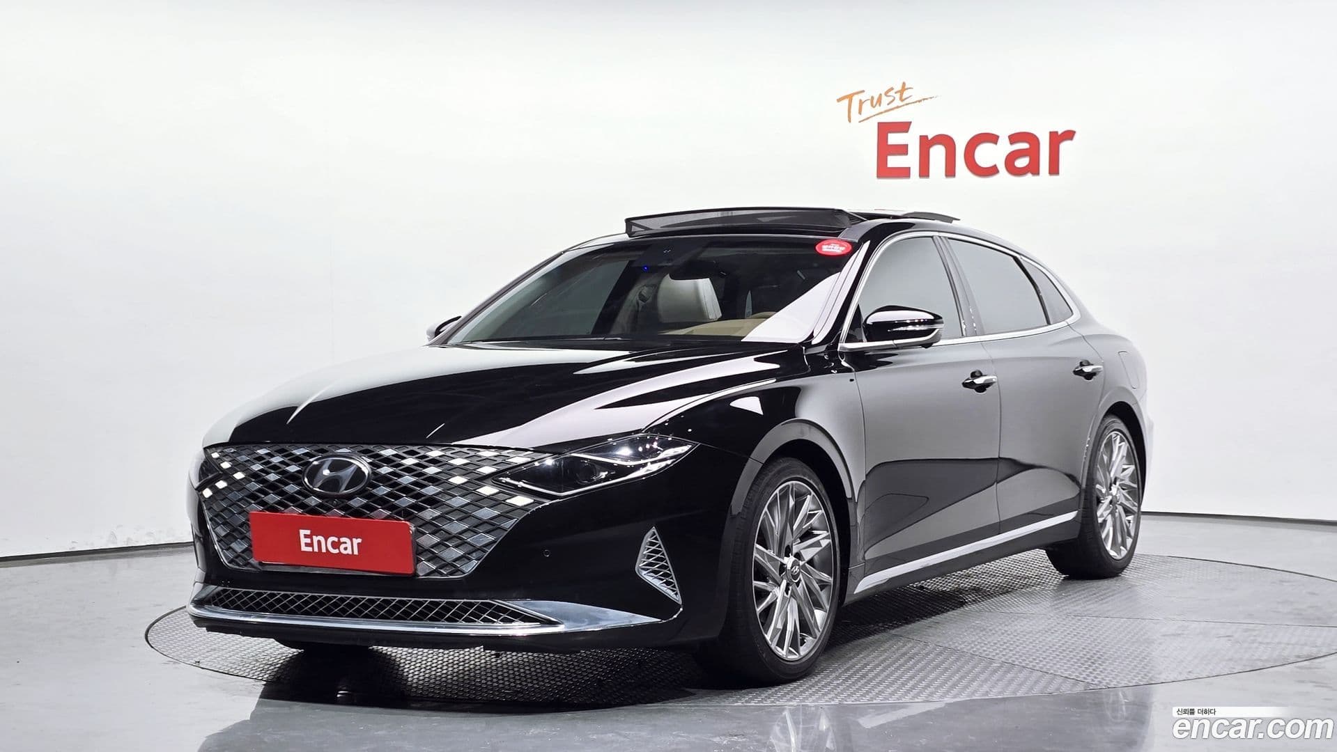Main__Slider__Photo:Grandeur Hyundai 2020.3-0