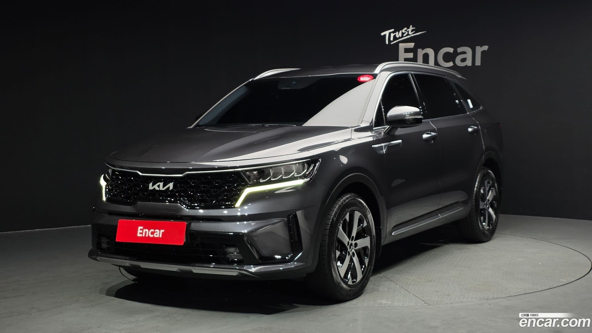 Main__Slider__Photo:Sorento Kia 2021.11-0