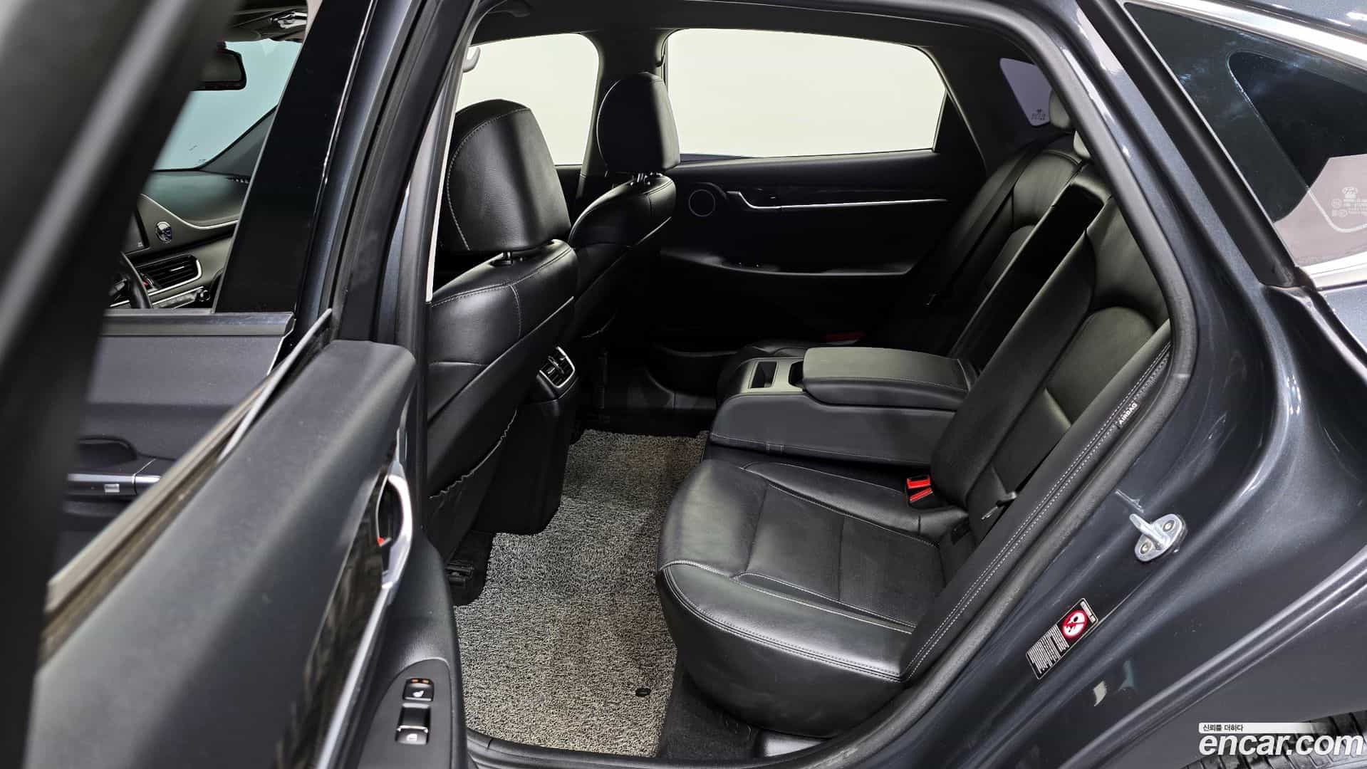 Grandeur Hyundai 2019.0-OPTION-024