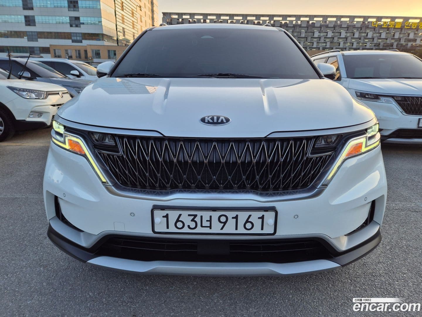 Main__Slider__Photo:Canival Kia 2021.6-0