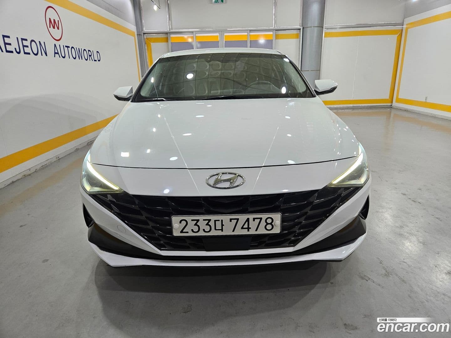 Main__Slider__Photo:AVANTE Hyundai 2021.3-0