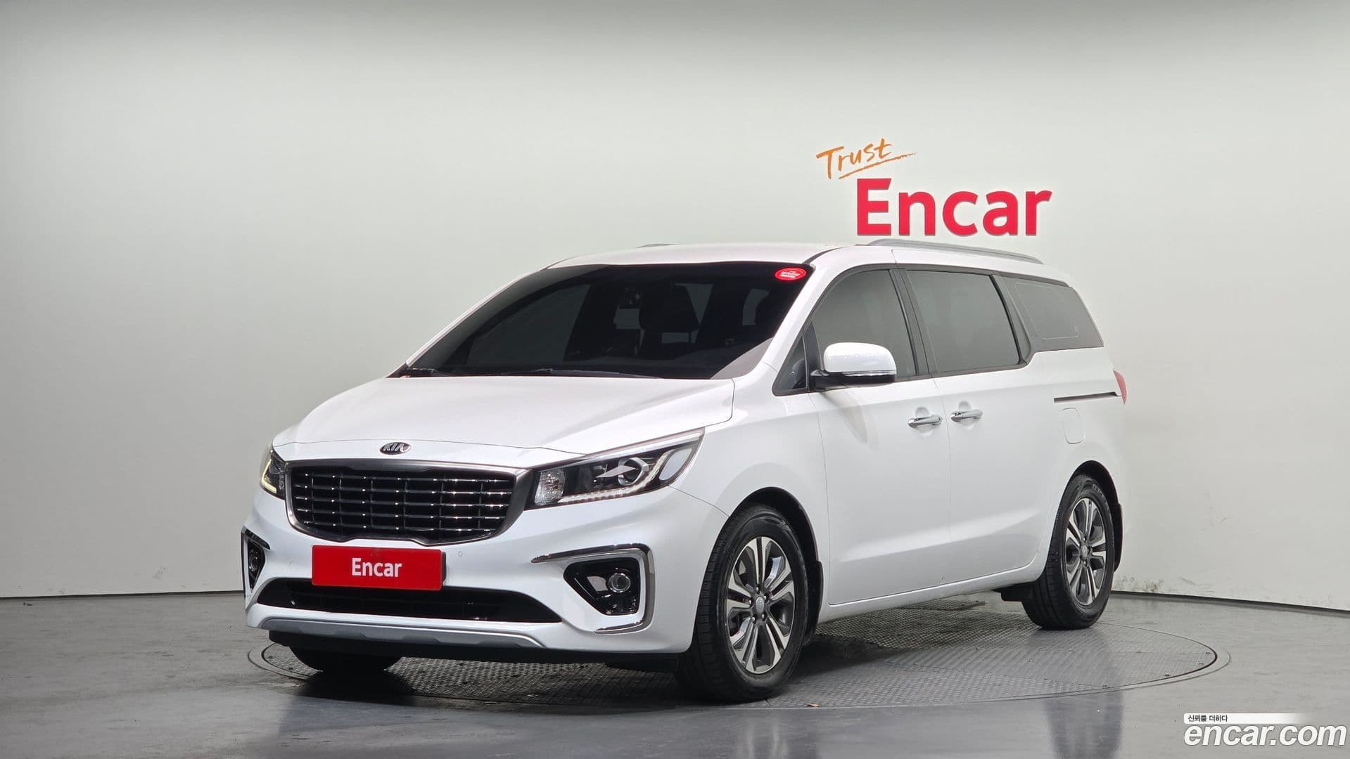 Main__Slider__Photo:Canival Kia 2018.9-0