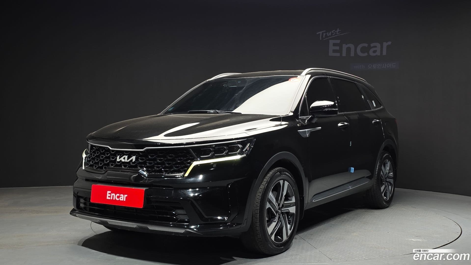 Main__Slider__Photo:Sorento Kia 2022.1-0