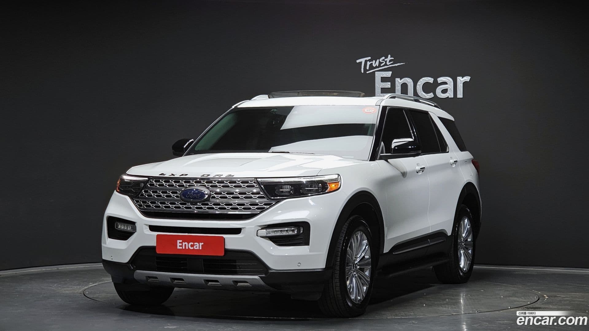 Main__Slider__Photo:Explorer Ford 2022.7-0