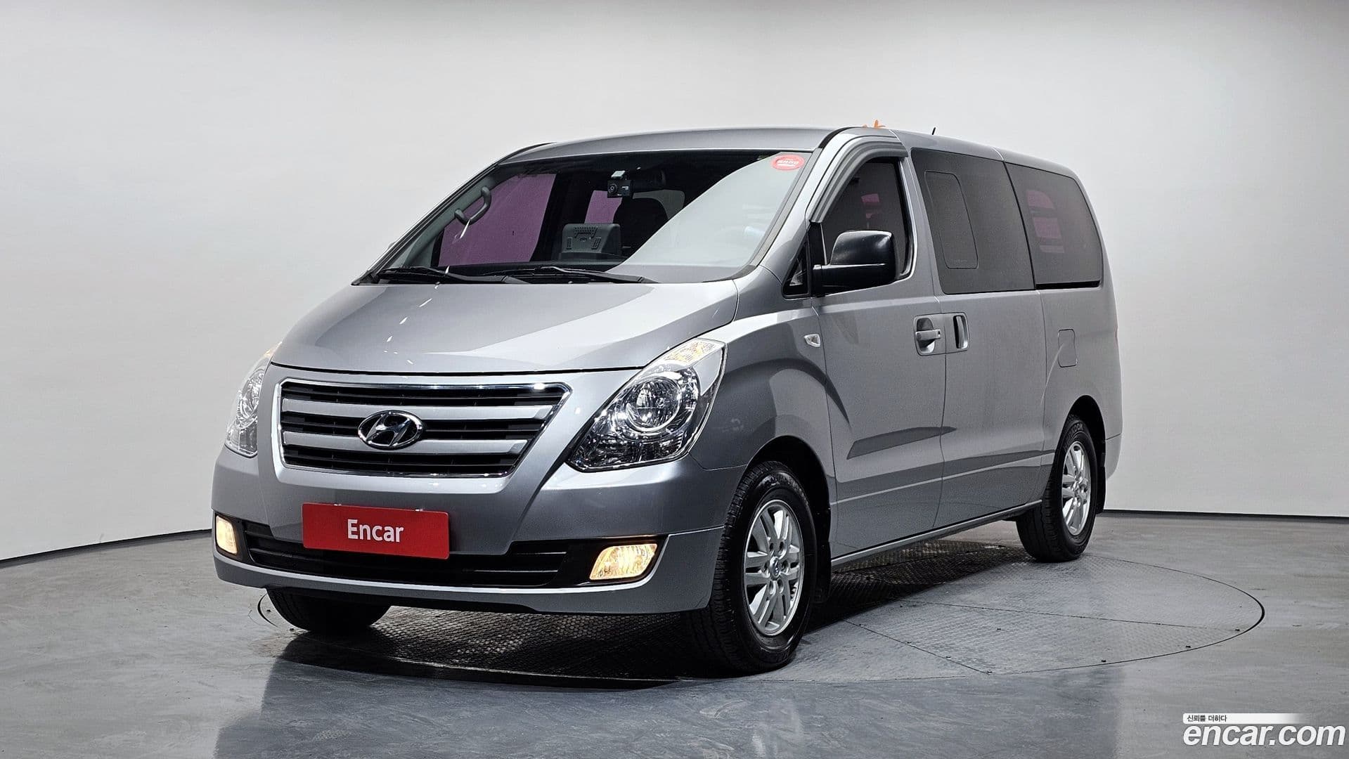 Main__Slider__Photo:Starex Hyundai 2015.9-0