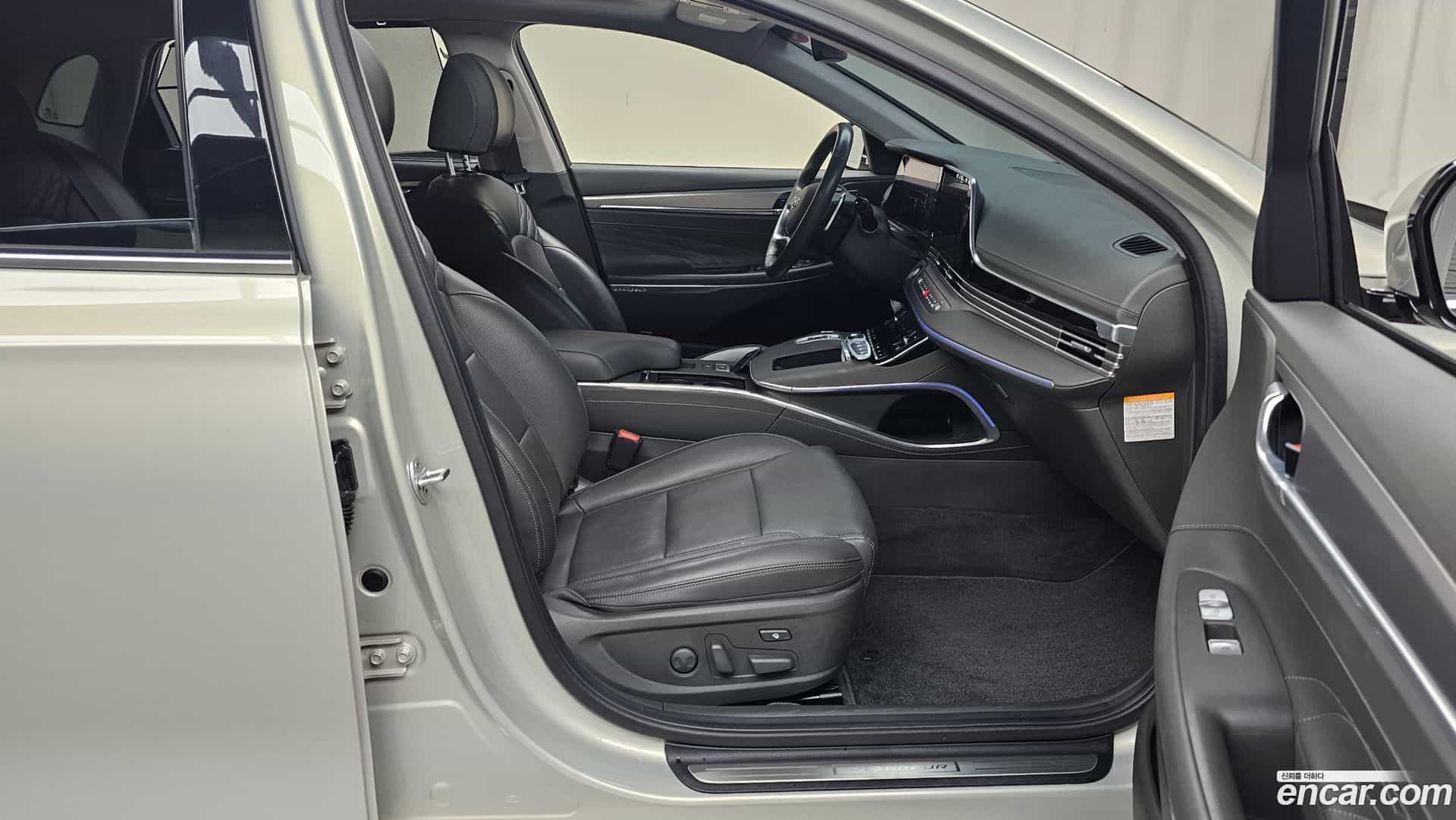 Grandeur Hyundai 2020.3-OPTION-015