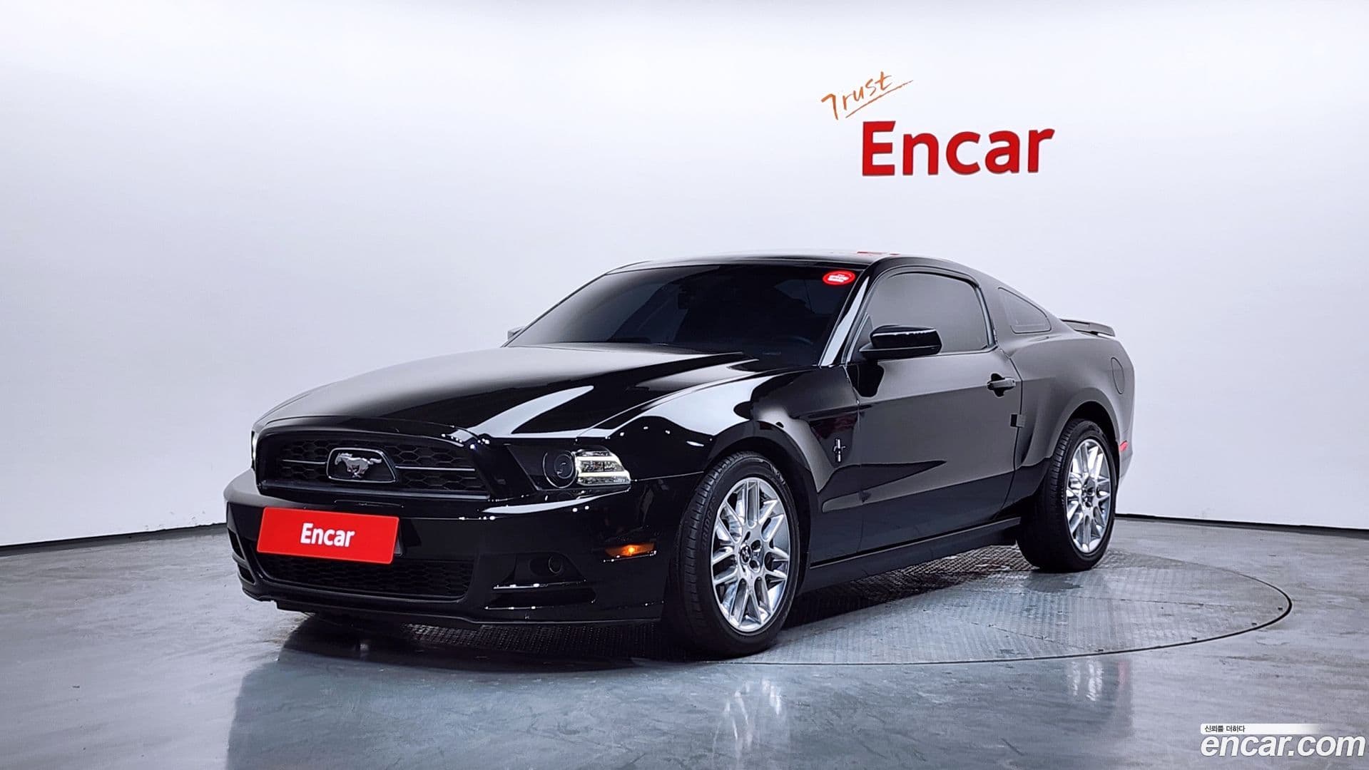 Main__Slider__Photo:Mustang Ford 2013.3-0