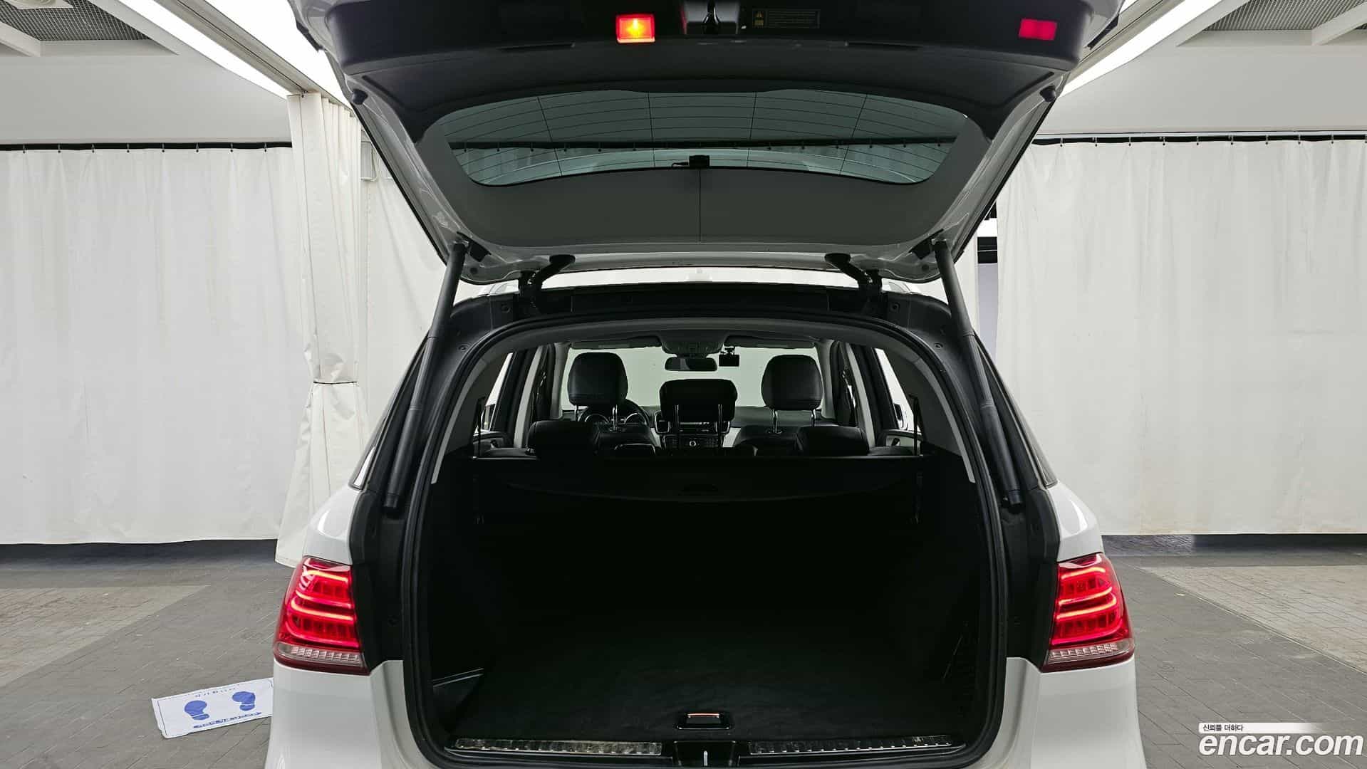 GLE-Class Mercedes-Benz 2018.9-OPTION-024
