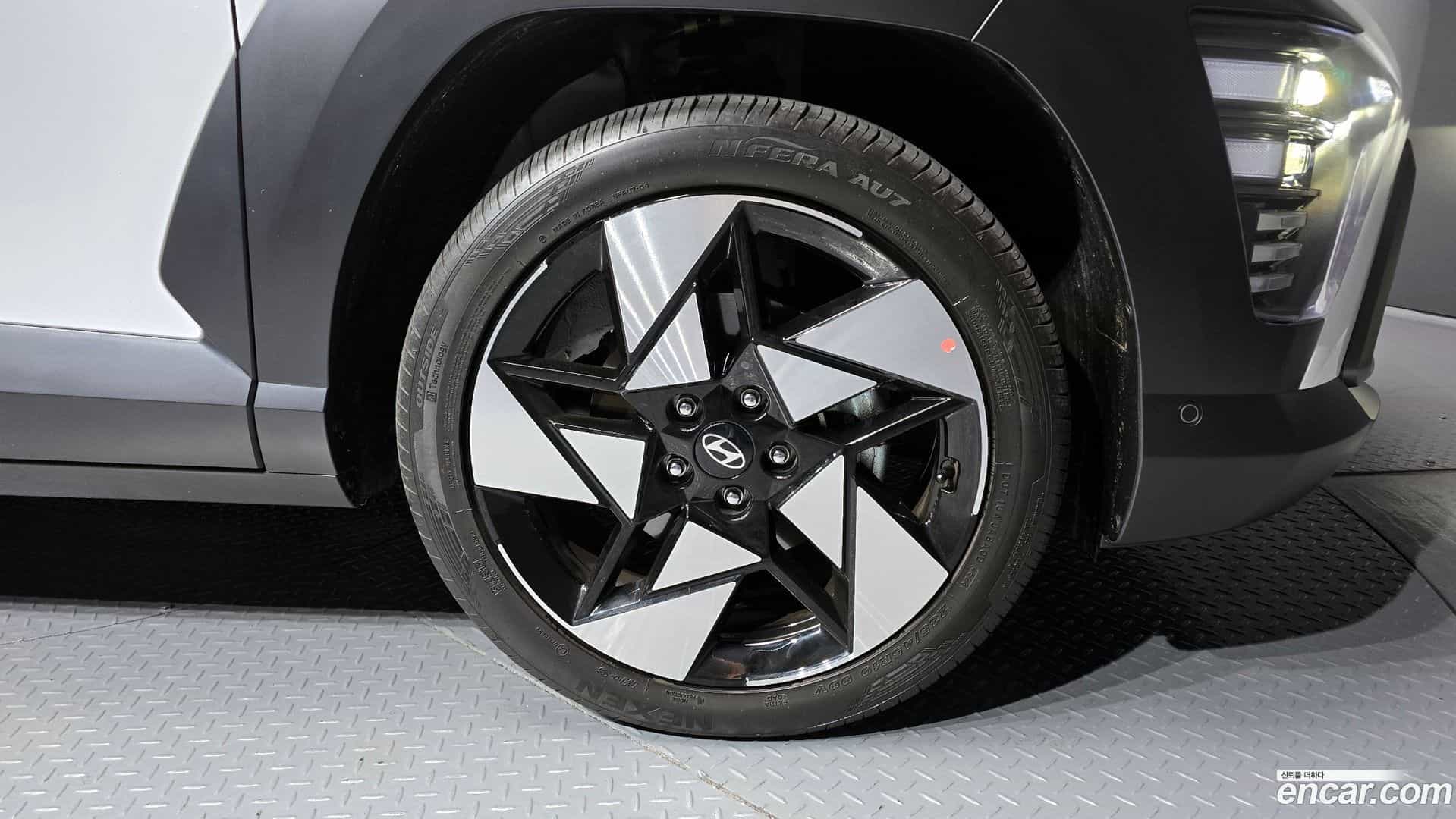 Kona Hyundai 2024.5-OUTER-005