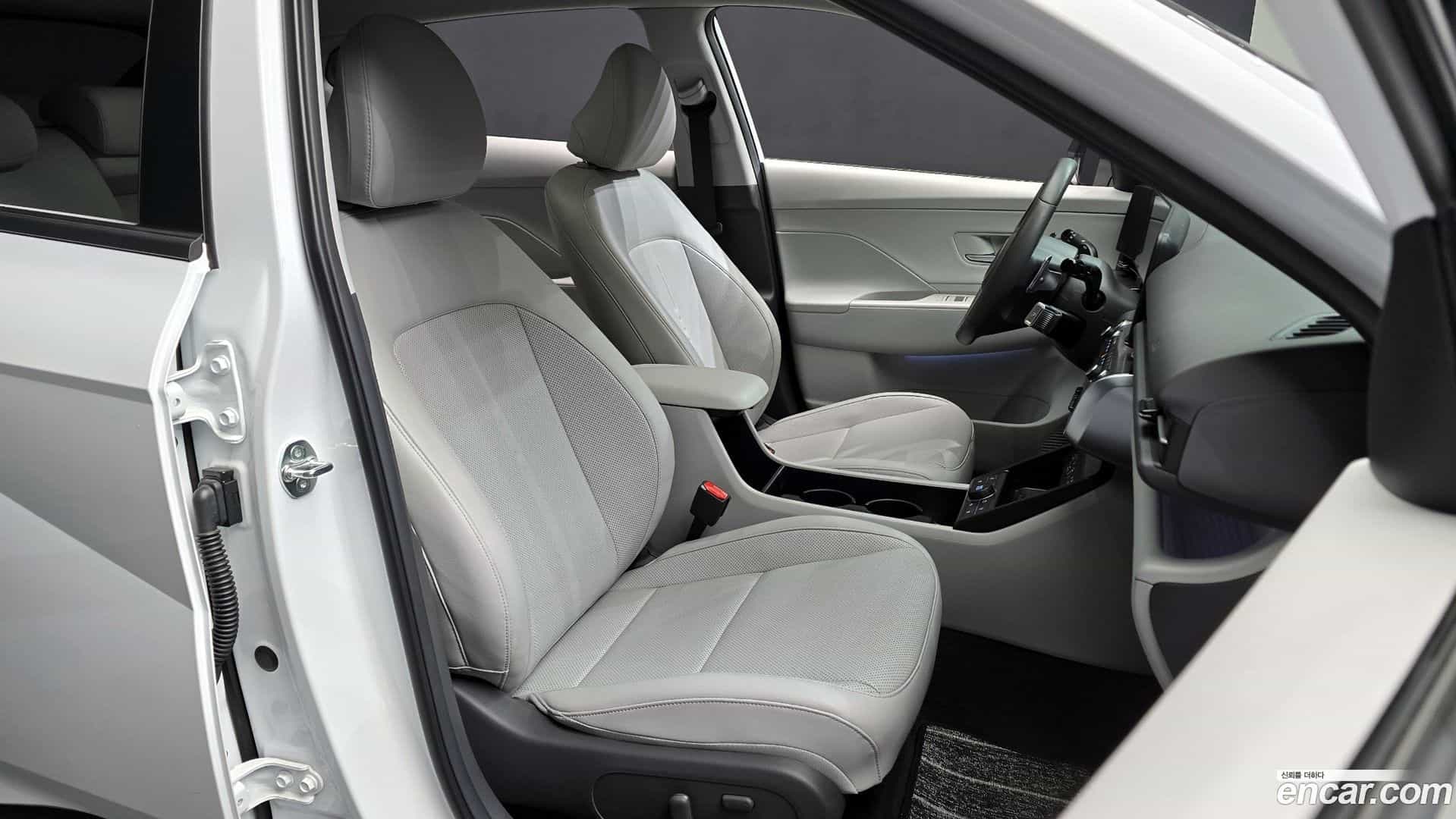 Kona Hyundai 2024.5-INNER-010