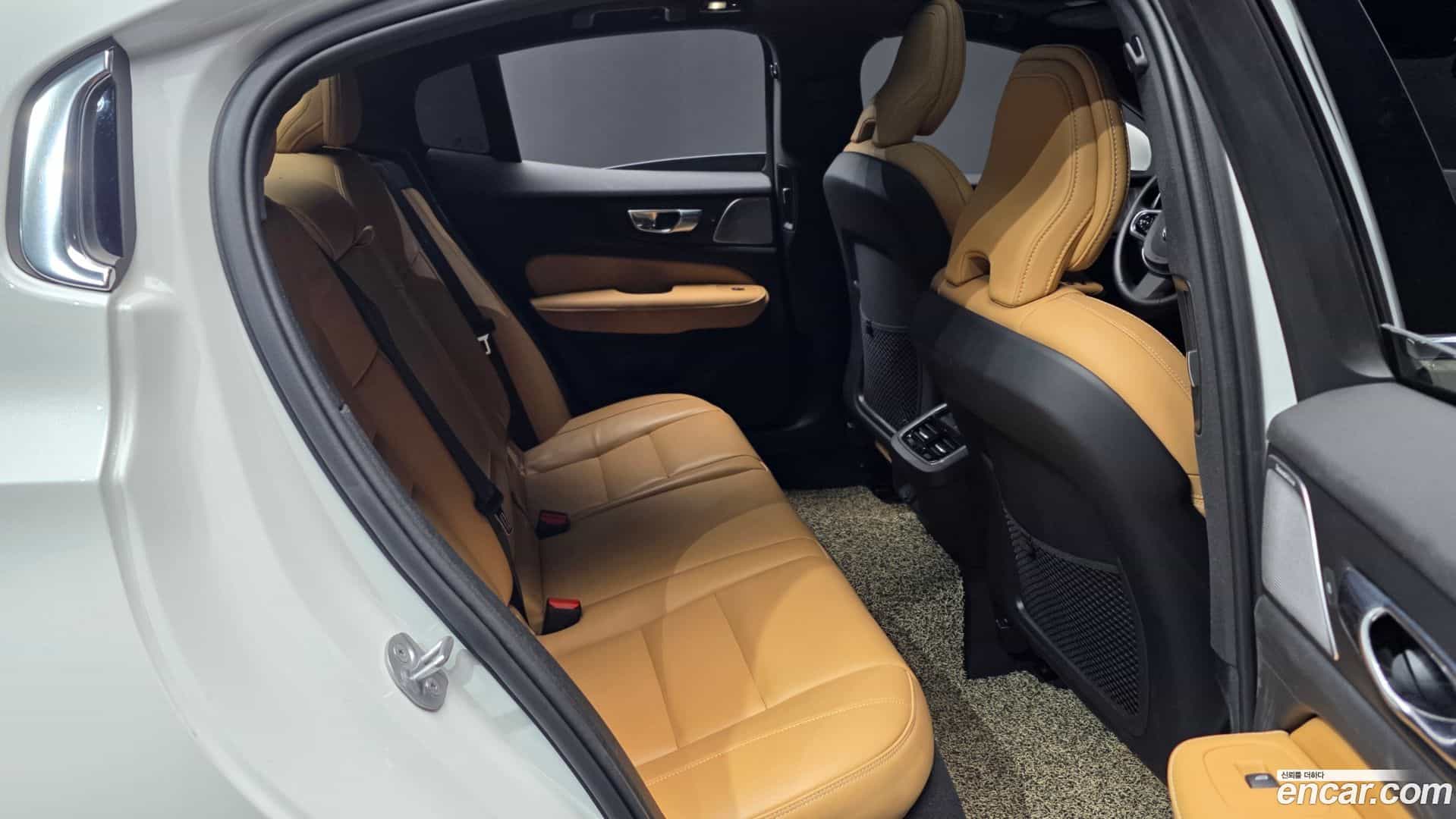 S60 Volvo 2023.5-OPTION-016