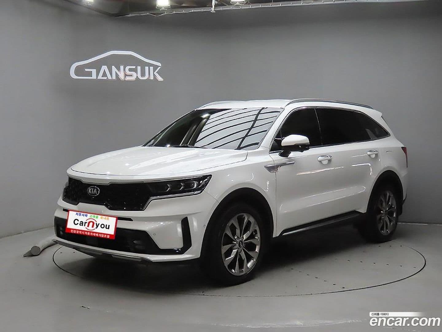 Main__Slider__Photo:Sorento Kia 2020.10-0