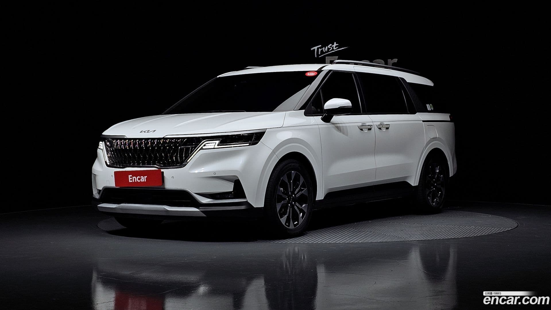 Main__Slider__Photo:Canival Kia 2022.10-0