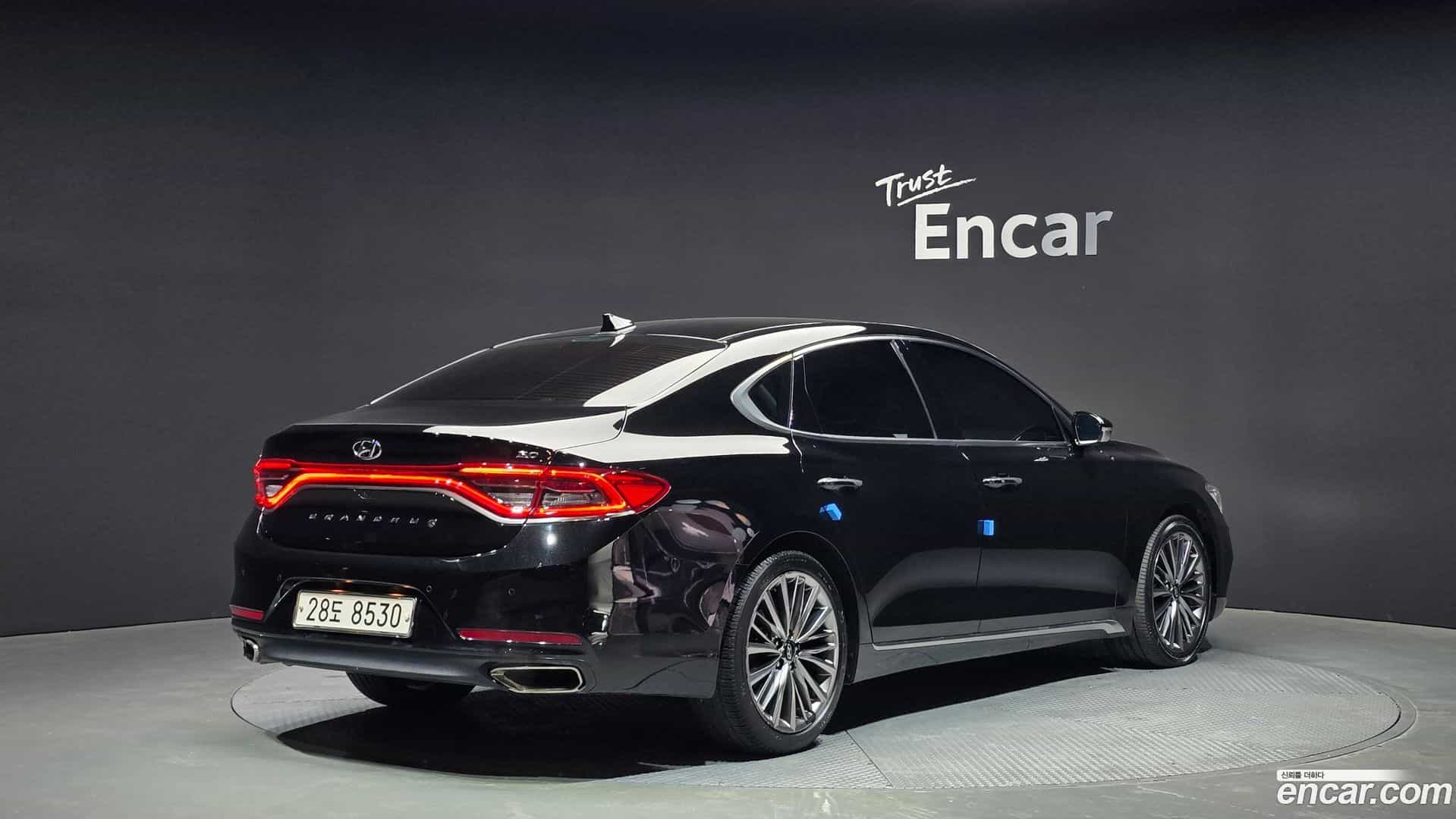 Grandeur Hyundai 2017.0-OUTER-002