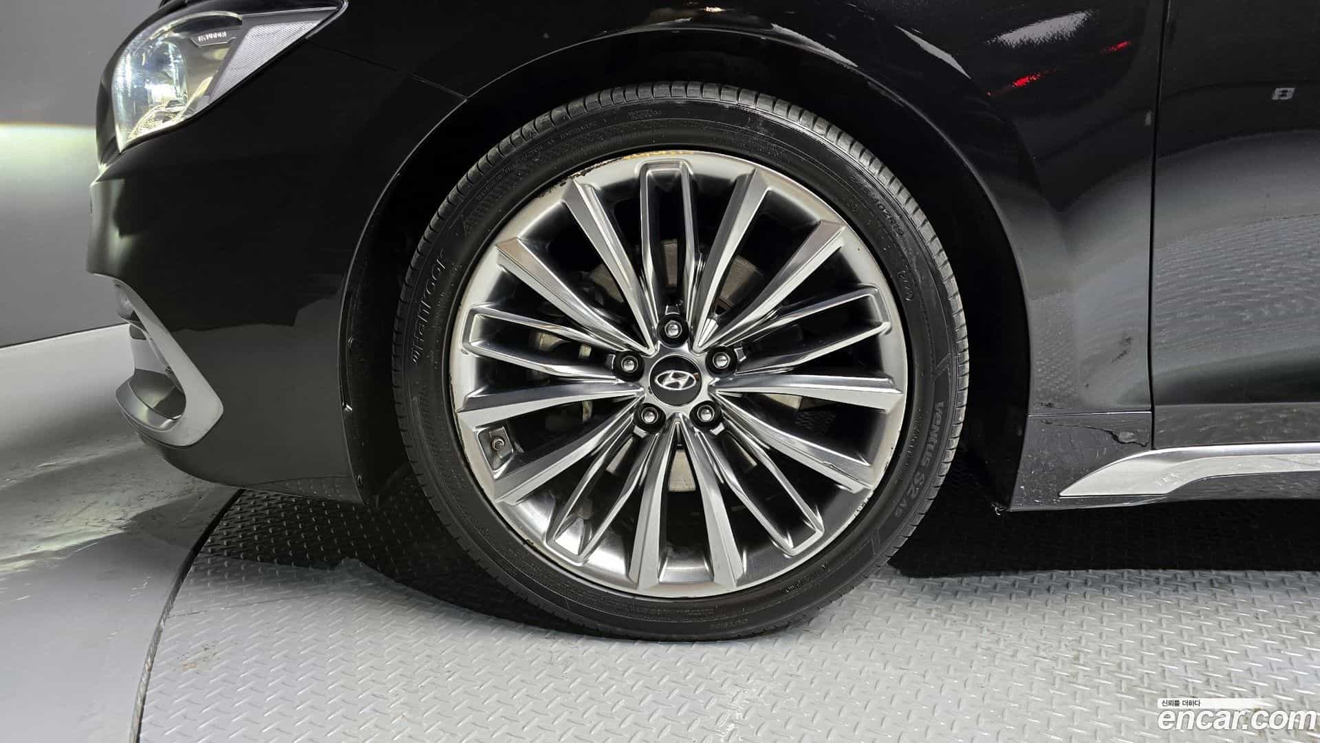 Grandeur Hyundai 2017.0-OUTER-005