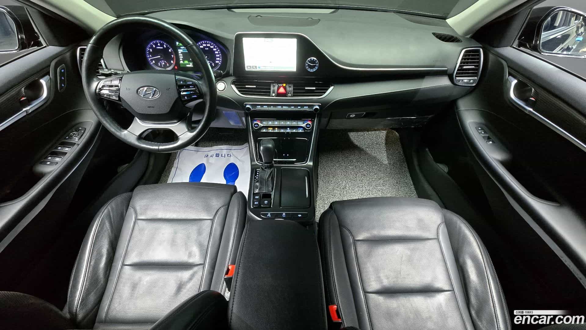 Grandeur Hyundai 2017.0-INNER-007