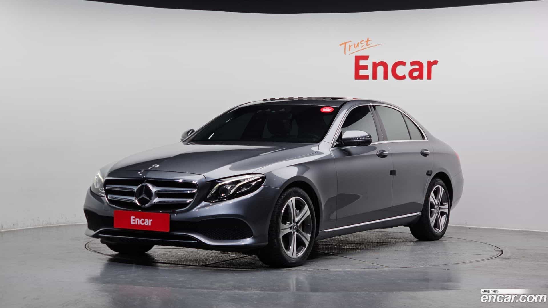 E-Class Mercedes-Benz 2017.6-OUTER-001