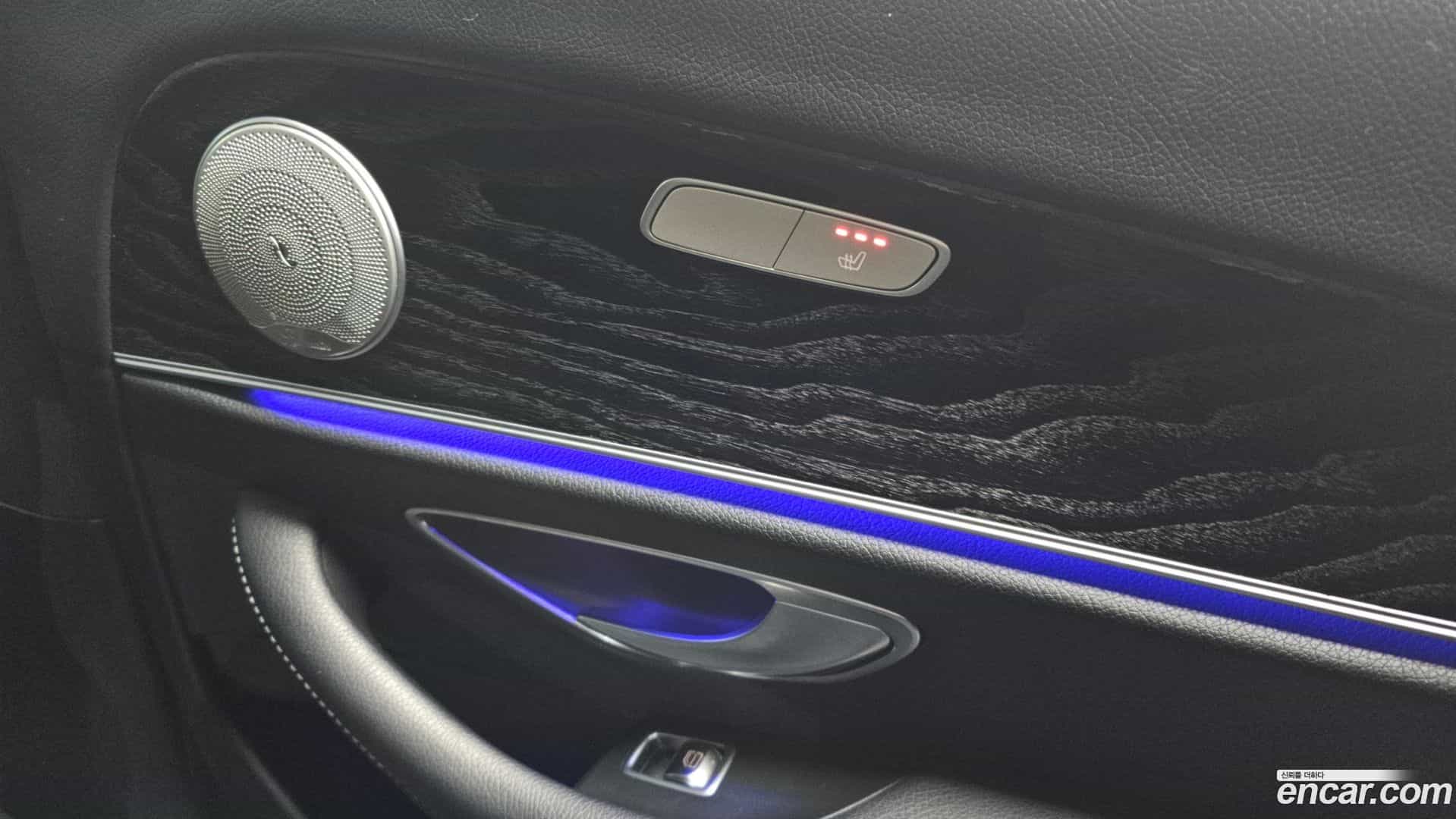 E-Class Mercedes-Benz 2017.6-OPTION-022
