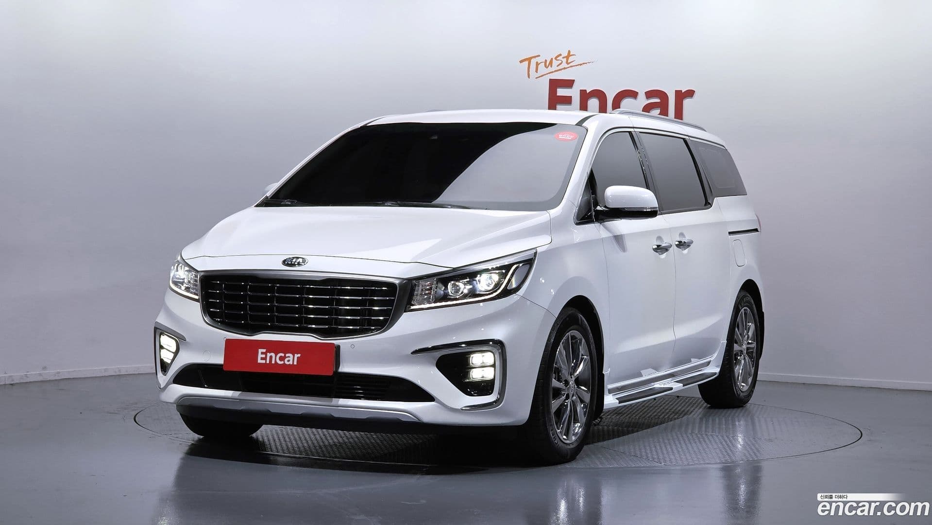 Main__Slider__Photo:Canival Kia 2018.11-0