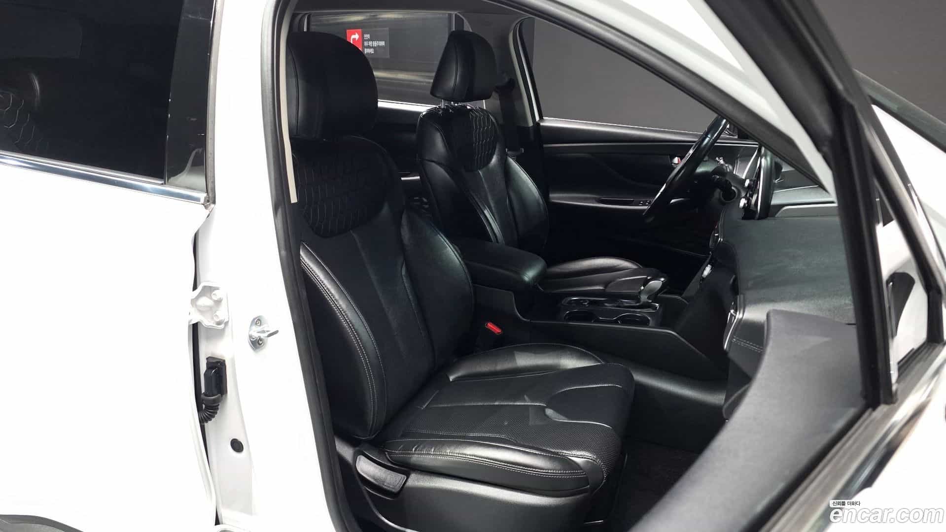Santafe Hyundai 2019.2-INNER-010