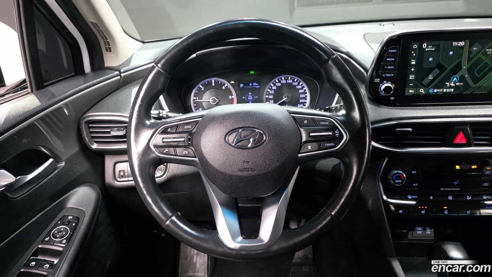 Santafe Hyundai 2019.2-OPTION-017