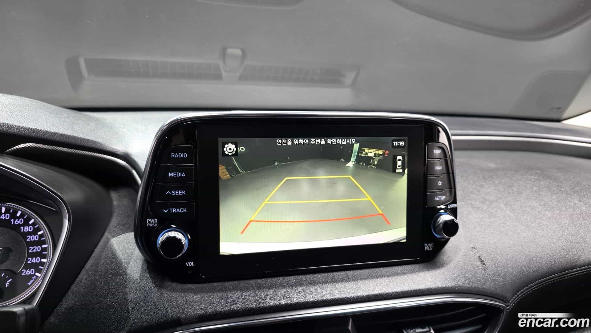 Santafe Hyundai 2019.2-OPTION-019
