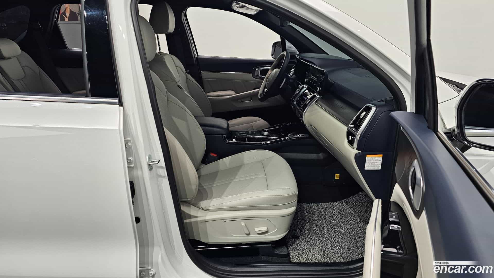 Sorento Kia 2023.3-OPTION-015