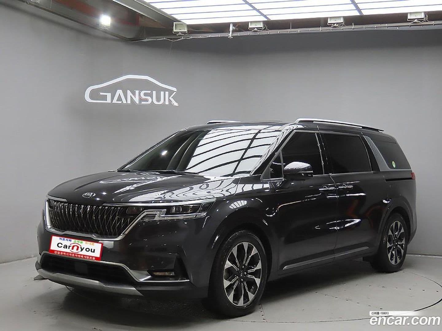 Main__Slider__Photo:Canival Kia 2020.11-0