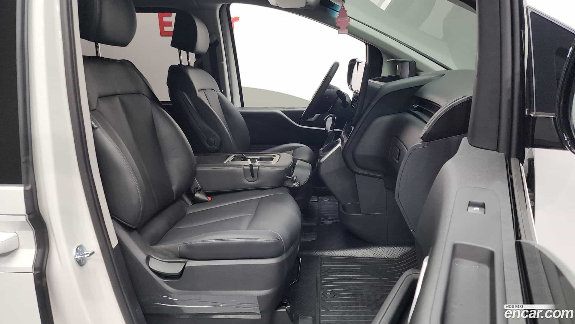 Staria Hyundai 2024.11-OPTION-015
