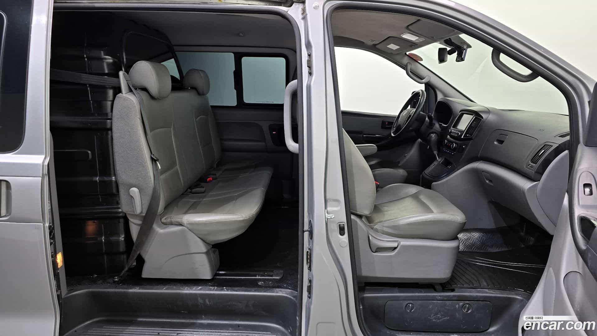 Starex Hyundai 2016.9-OPTION-016