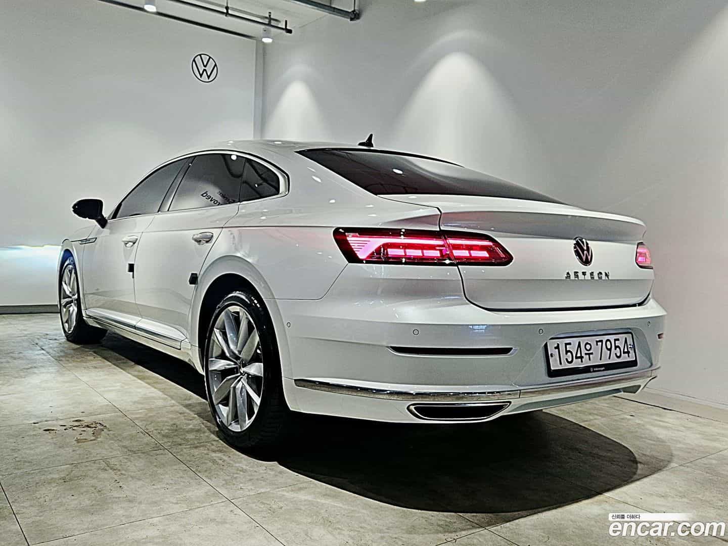 Arteon Volkswagen 2023.10-OUTER-002