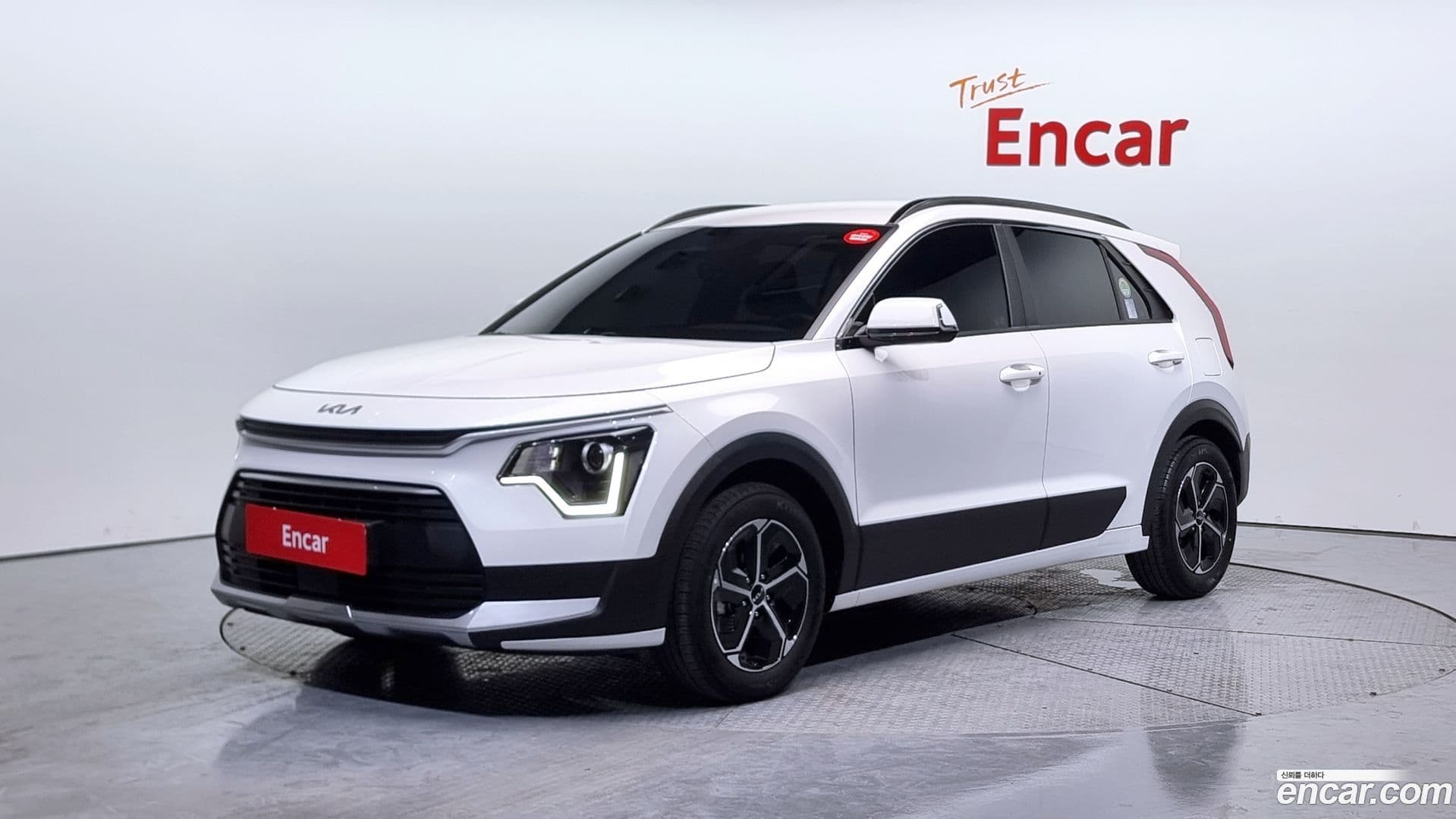 Main__Slider__Photo:Niro Kia 2023.0-0