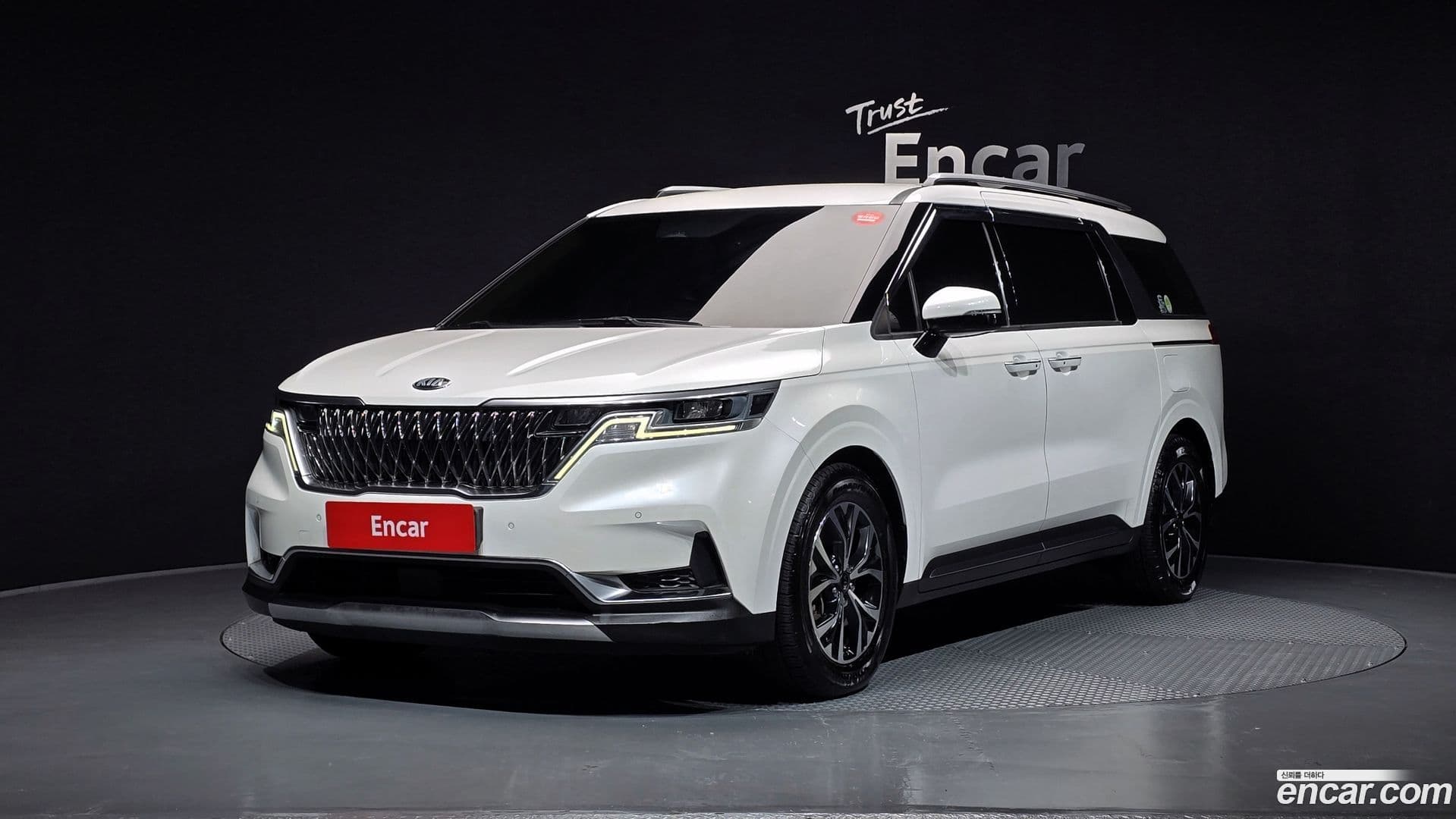 Main__Slider__Photo:Canival Kia 2021.0-0