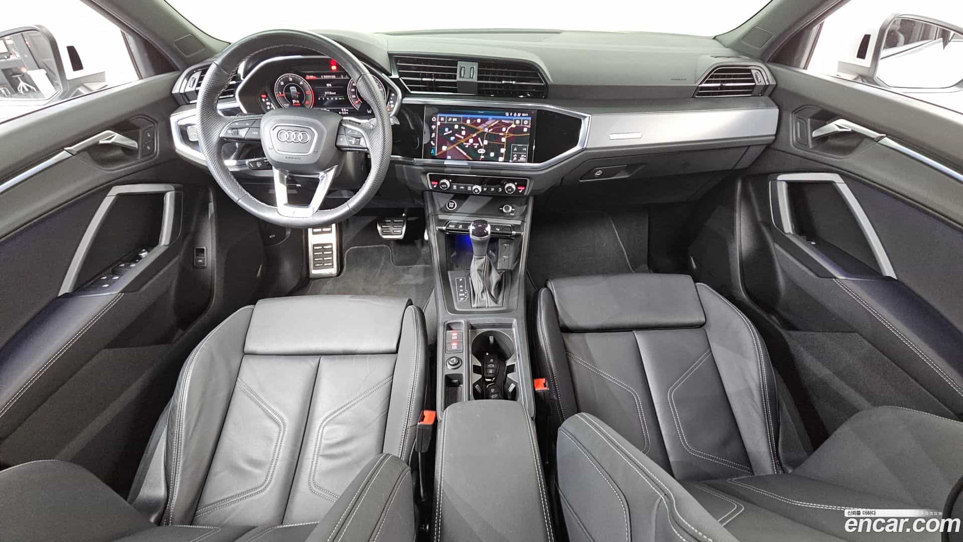 Q3 Audi 2023.11-INNER-007